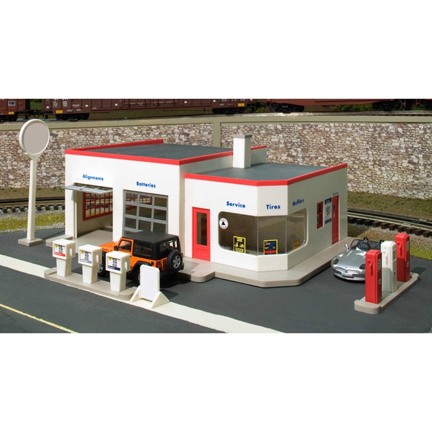 O Scale Wilson's Gas & Go Service Station Kit (ATO66912)