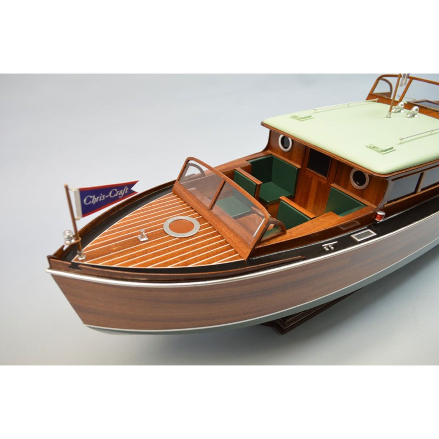 1/12 1929 Chris-Craft 38' Commuter Model Boat Kit (DUM1273)