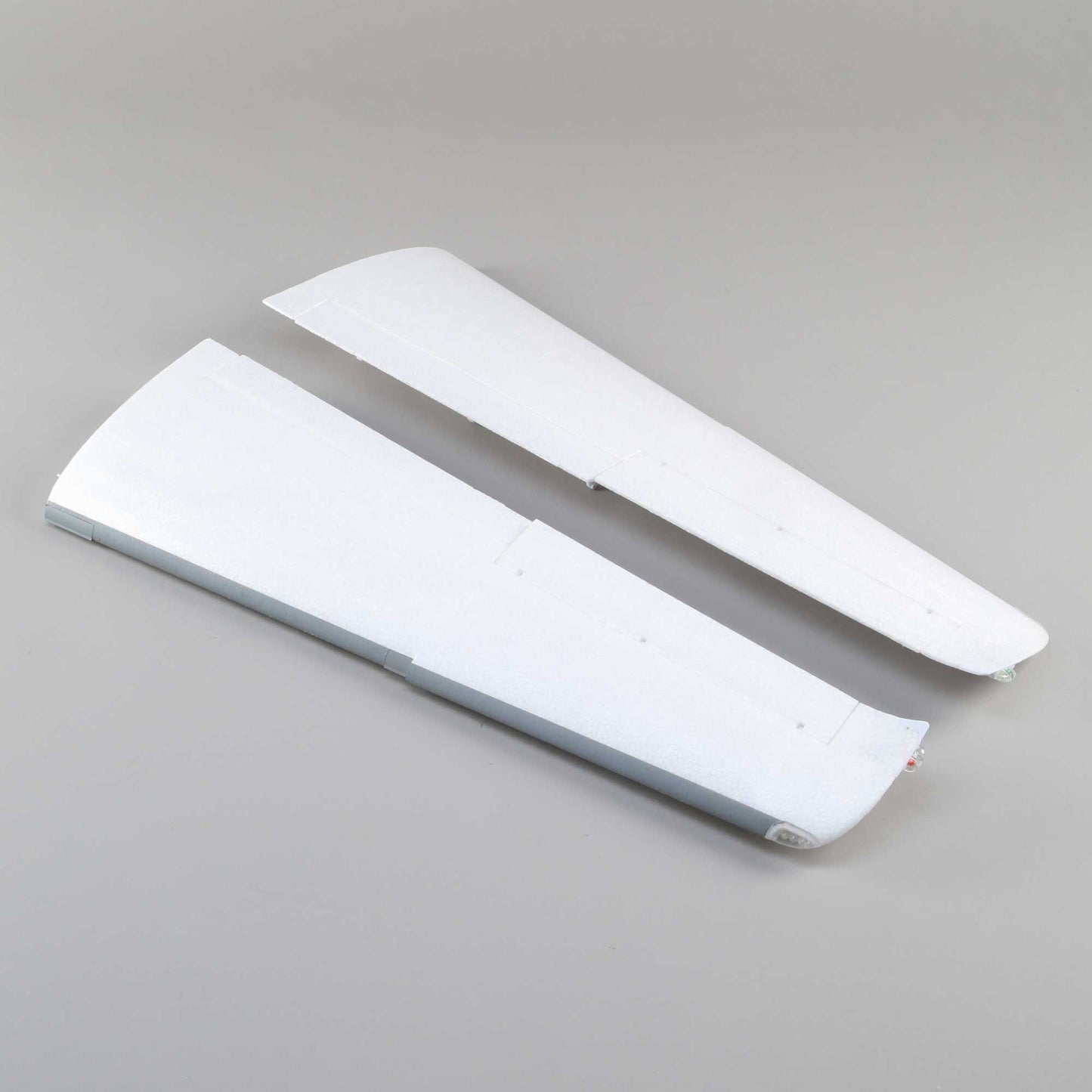 Wing Set for SR-22T (EFL5953)