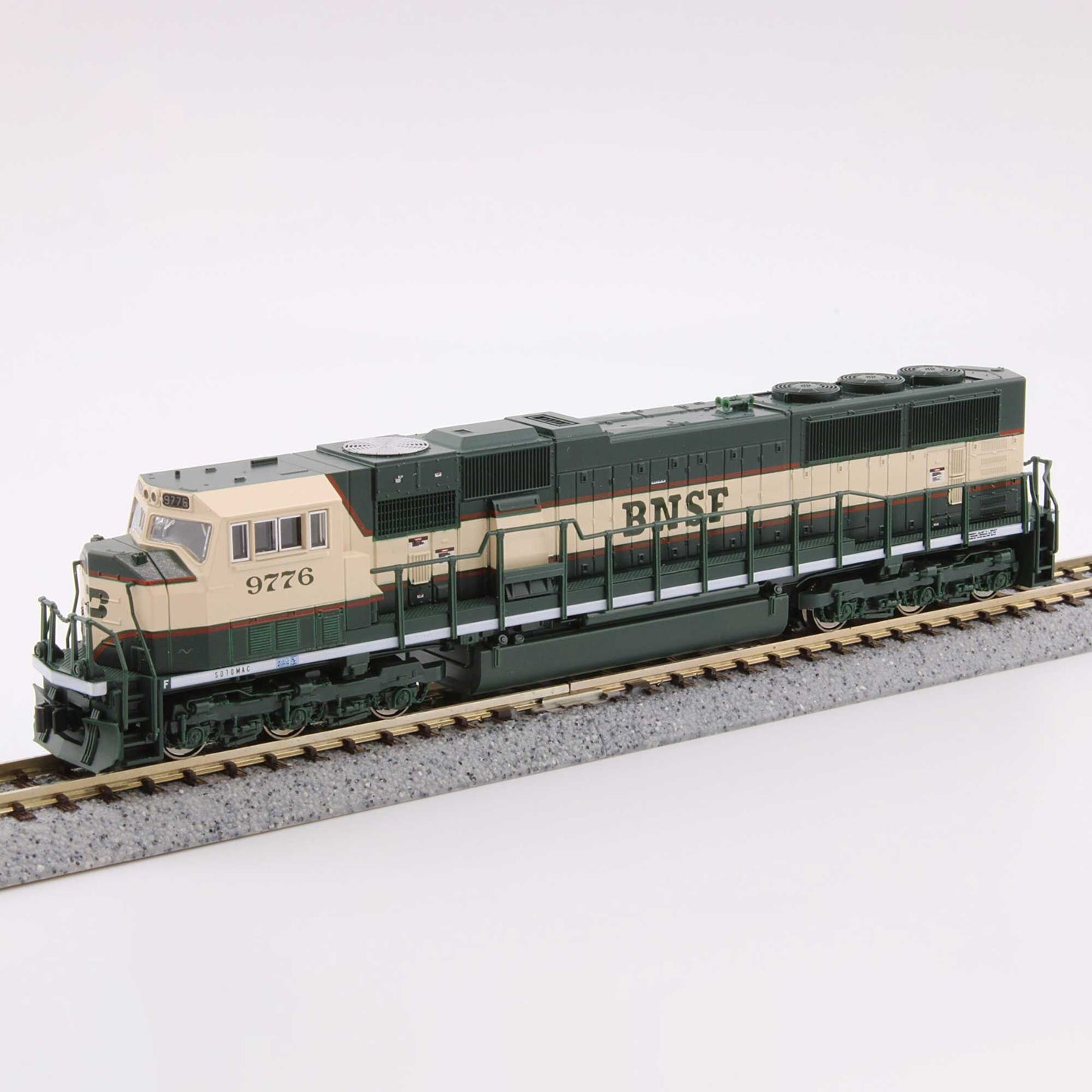 N SD70MAC BNSF Executive Paint Scheme Locomotive #9799 (KAT176-6313)