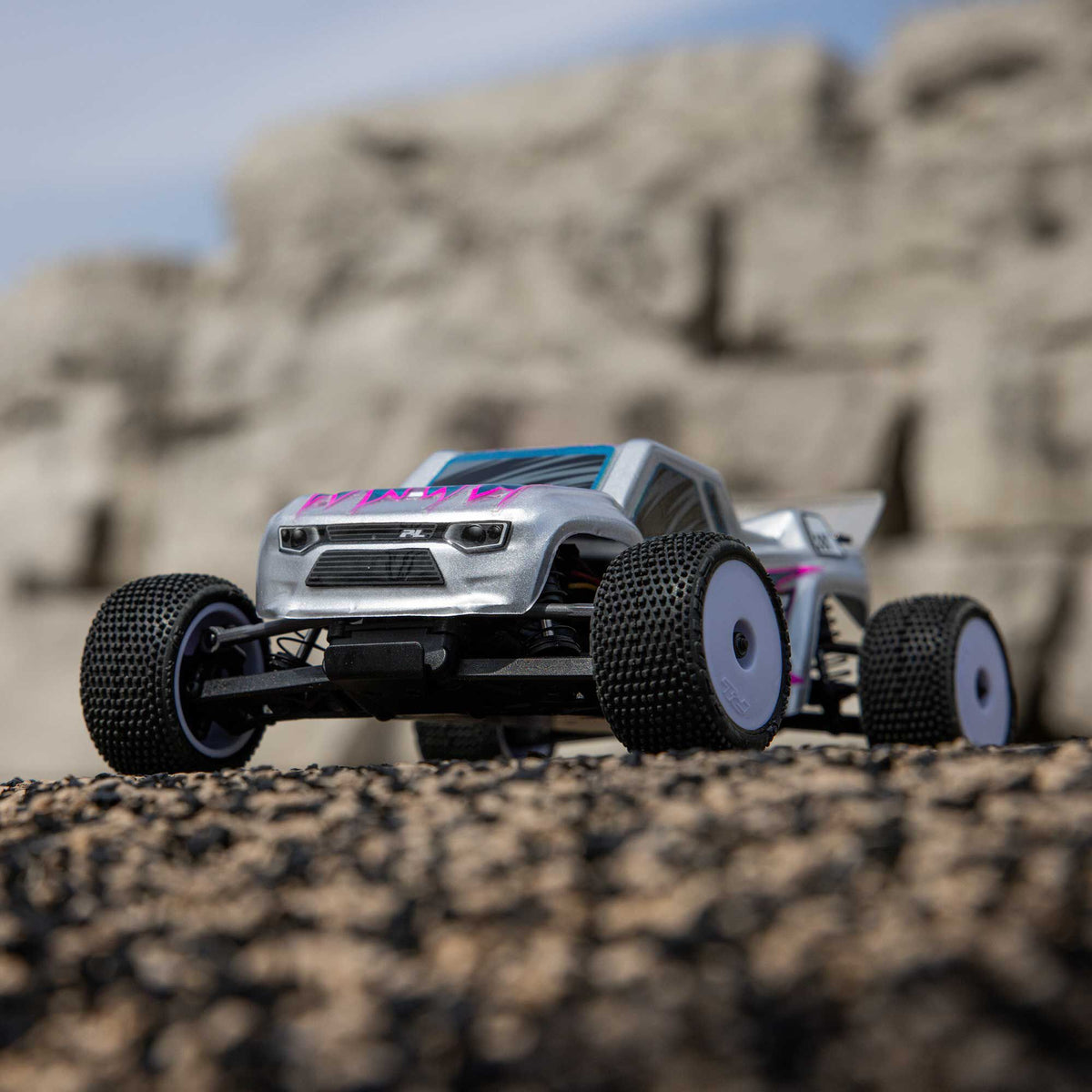 1/28 Micro-T Ready to Run with Battery and Charger (Silver) (LOS-1392T2)_20