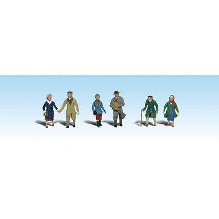 HO Couples in Coats Figures (WOOA1900)