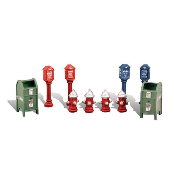 HO Street Items Set with Fire Hydrants and Mailboxes (WOOA1960)