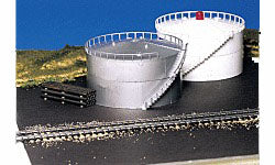 HO Operating Accessories Oil Tank with Diesel Horn 4-3/4" Diameter (BAC46208)