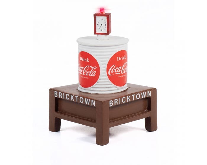 HO 1940s-1960s-Era Assembled Water Tower with Light, Coca-Cola (CMWTC115)