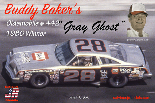 1/25 Buddy Baker 1980 Oldsmobile Gray Ghost Plastic Model Kit (SJMDBBO1980D)