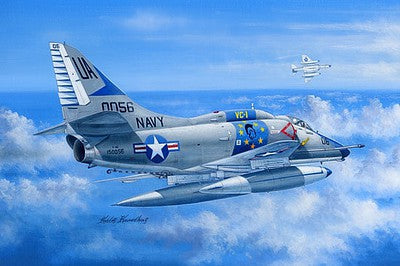 1/48 A-4E Skyhawk Plastic Model Kit (HBO81764)