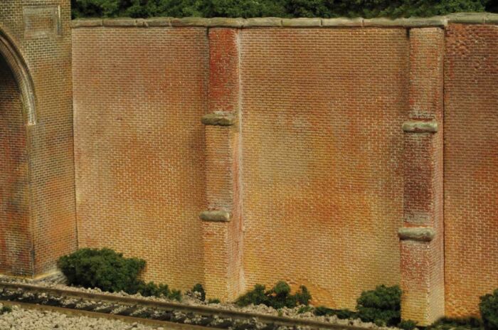 HO Brick Retaining Walls (2) (MRM153)