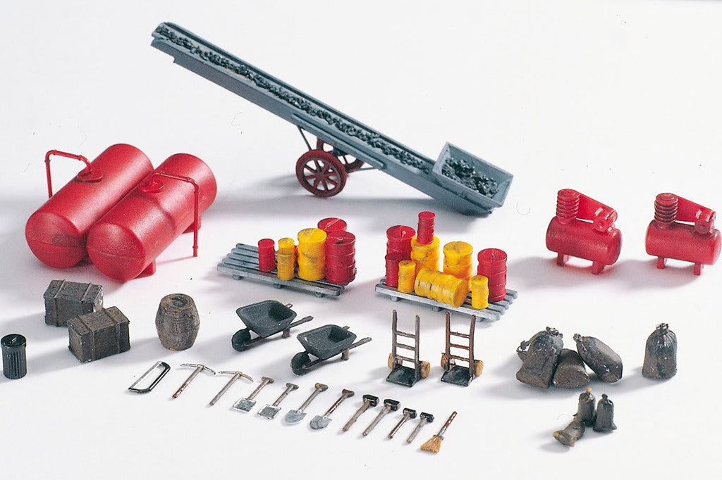 HO Classic Line Coal Elevator and Accessories Building Kit (PIK61111)