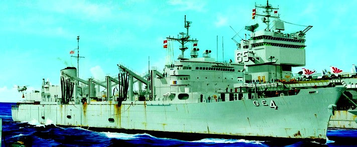 1/700 USS Detroit AOE4 Sacramento Class Fast Combat Support Ship Plastic Model Kit (TSM5786)