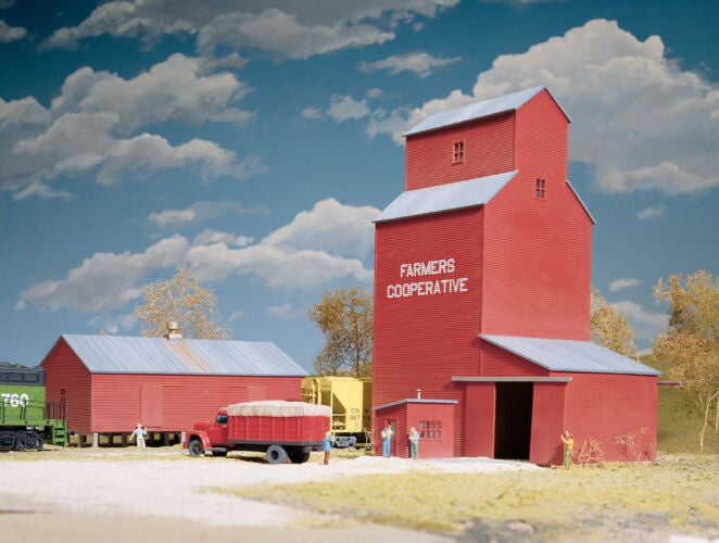 HO Farmers Cooperative Rural Grain Elevator Kit Elevator (933-3036)