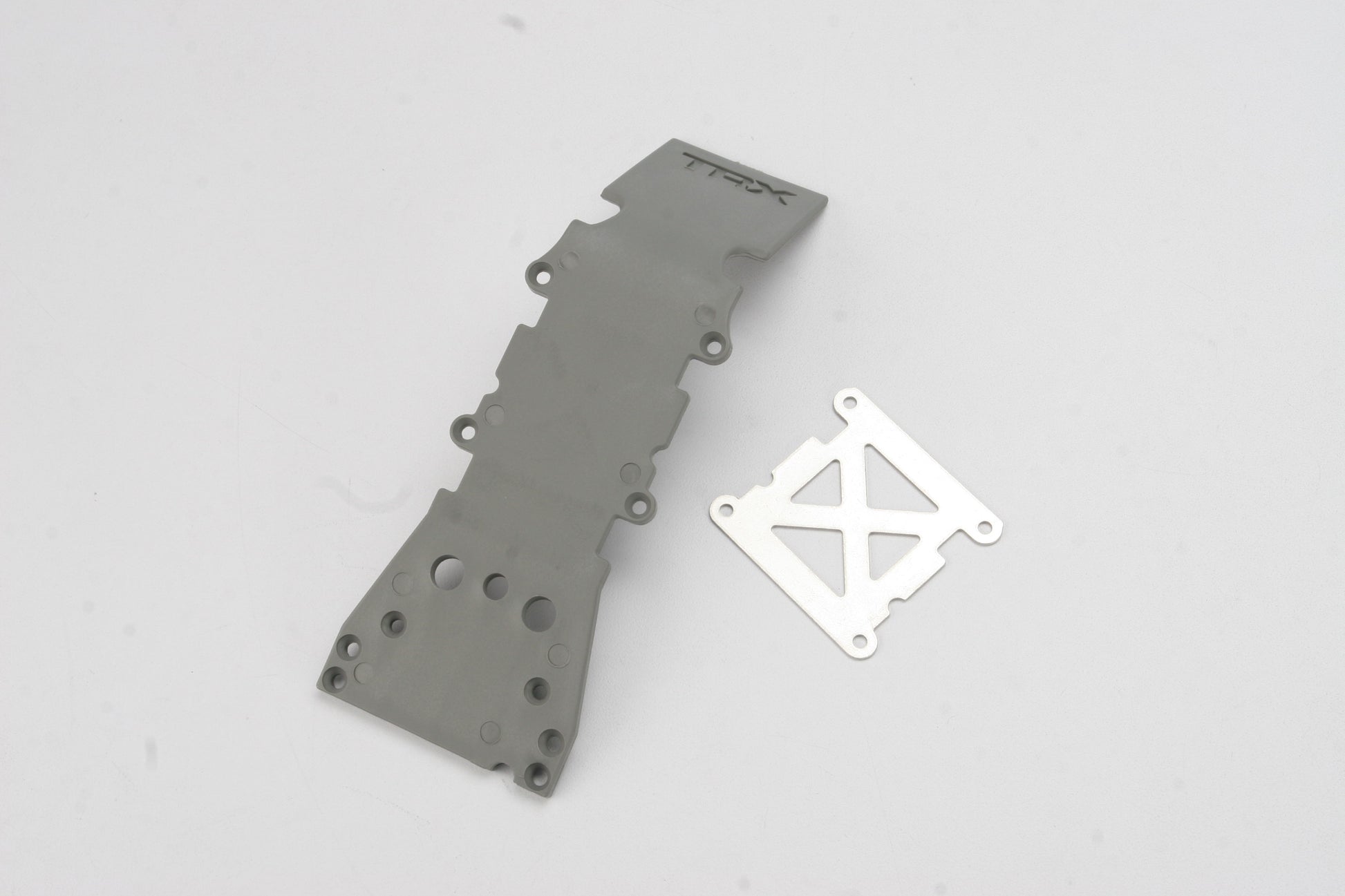 Front Skid Plate Gray for E-Maxx/T-Maxx (TRA4937A)