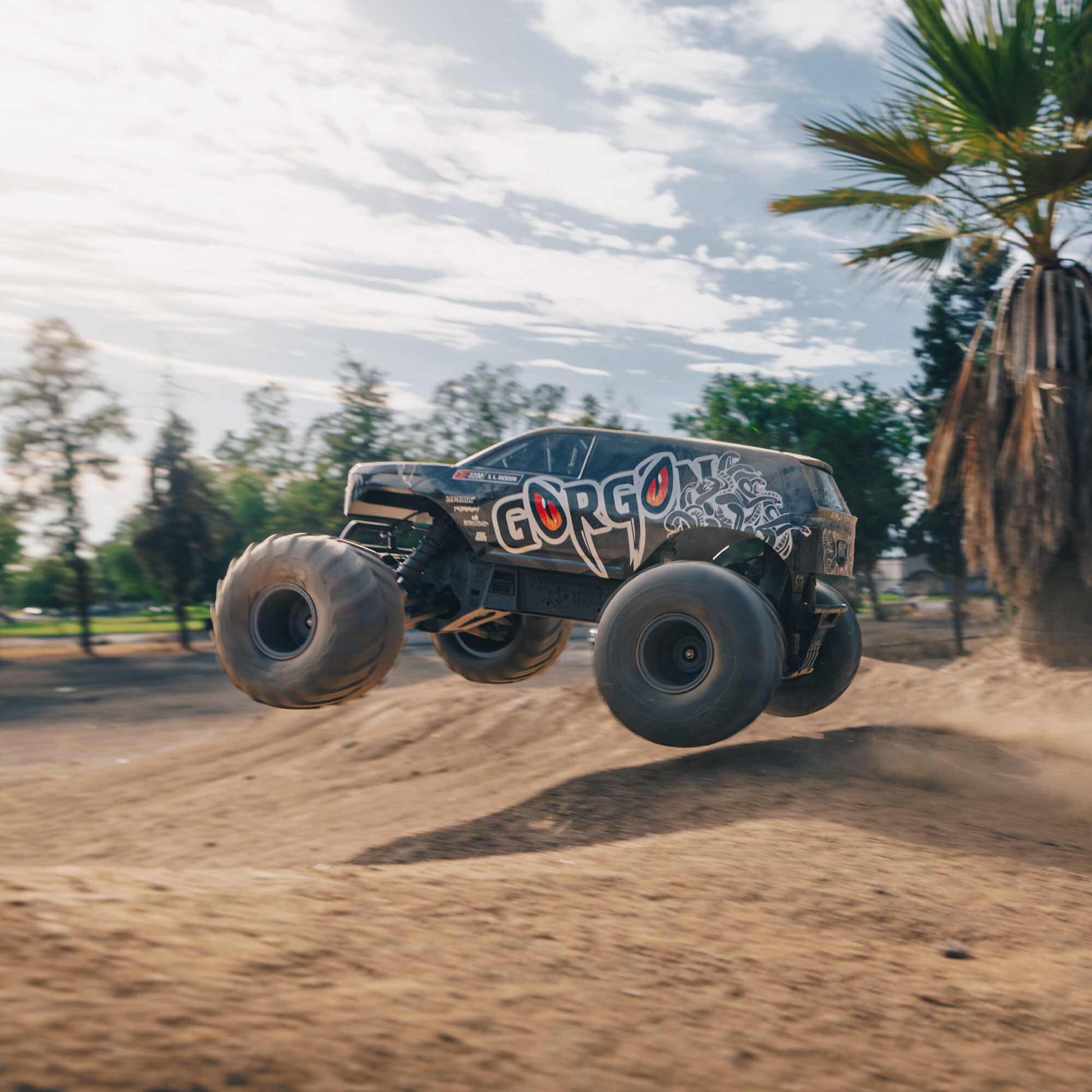 1/10 Gorgon 4x2 Mega Unassembled Kit with Battery and Charger (Gunmetal) (ARA3230SKT1)_6