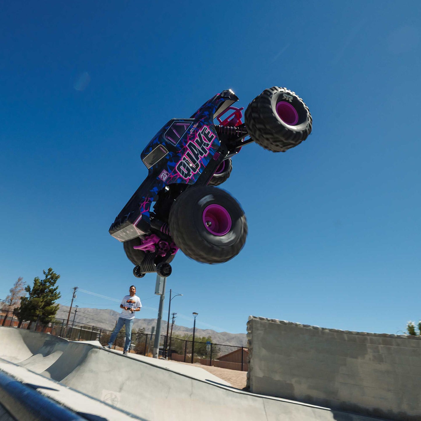 1/10 Quake 223S Ready to Run (Purple) (ARA3537T3)_17