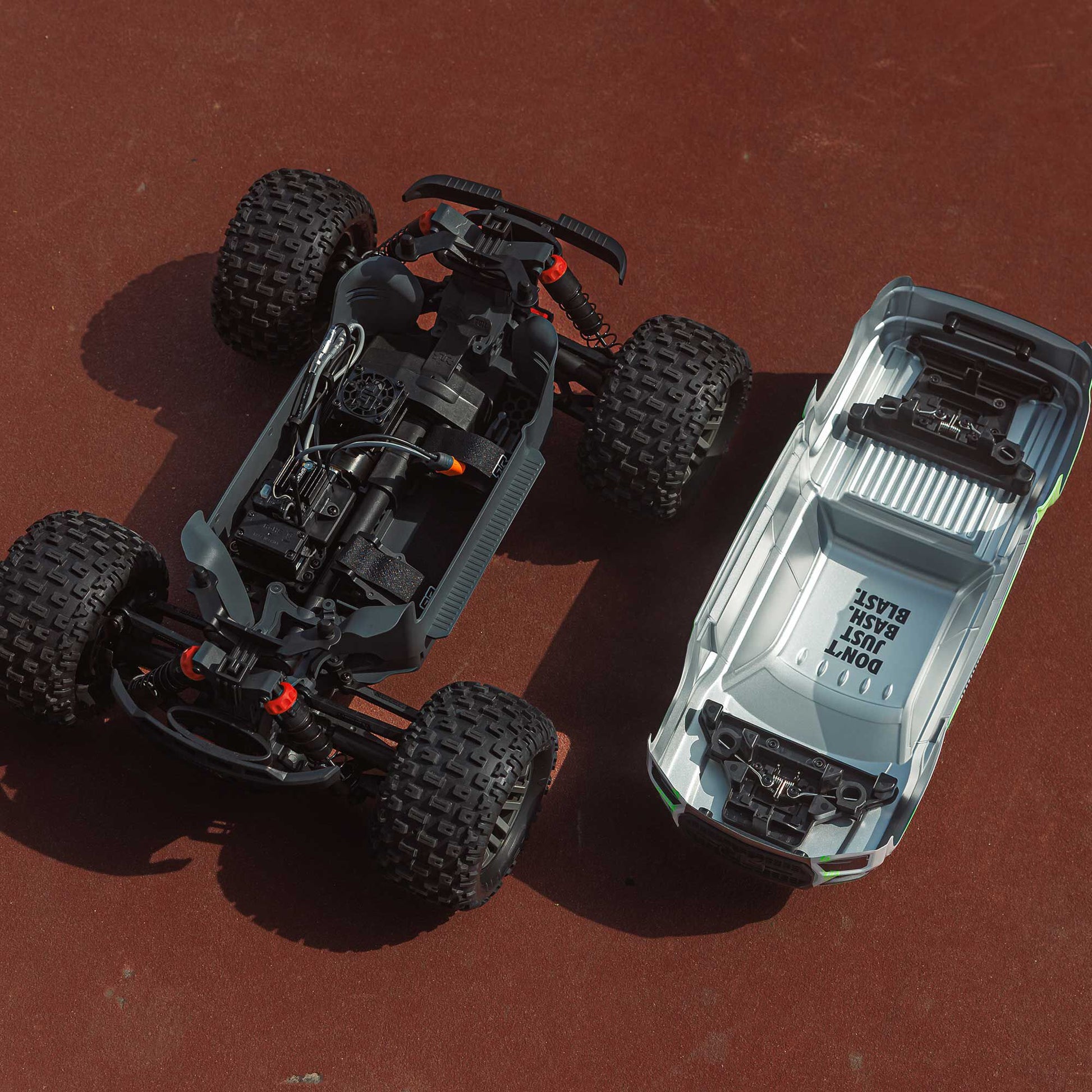 1/10 Granite 4x4 665 Mega Ready to Run (Green) (ARA4202V4T1)_2