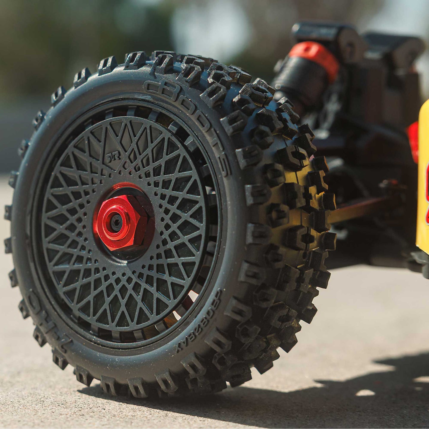 1/8 Typhon 4x4 Mega 665 Ready to Run (Yellow) (ARA4206V4T2)_15