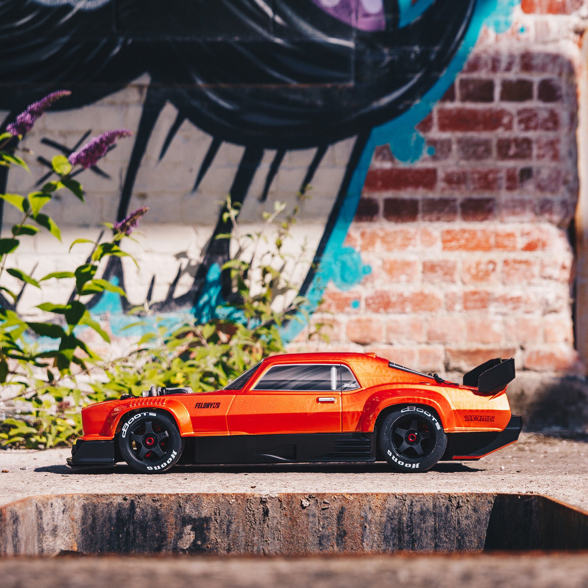 1/7 Felony 6S BLX Ready to Run (Orange) (ARA7617V2T2)_2