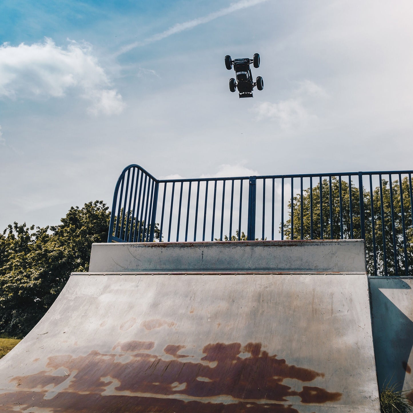 1/8 Notorious 4x4 6S BLX Ready to Run (Black) (ARA8611V5T1)