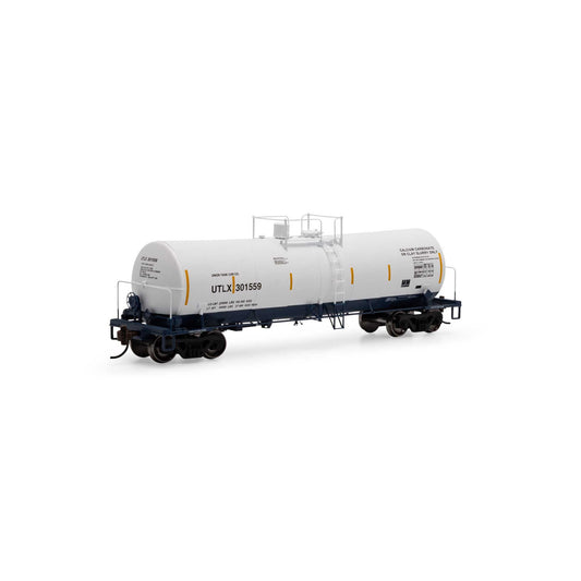 HO 16,000 Gallon Clay Tank Car UTLX #301559 (ATH16399)