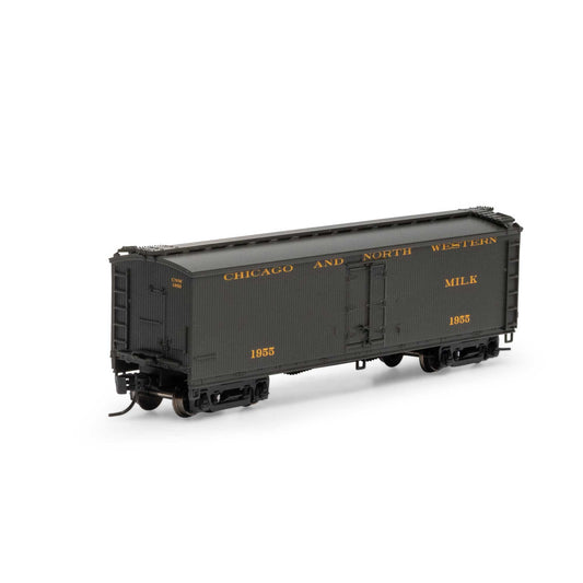 N 40' Pfaudler Milk Car C&NW #1955 (ATH24025)