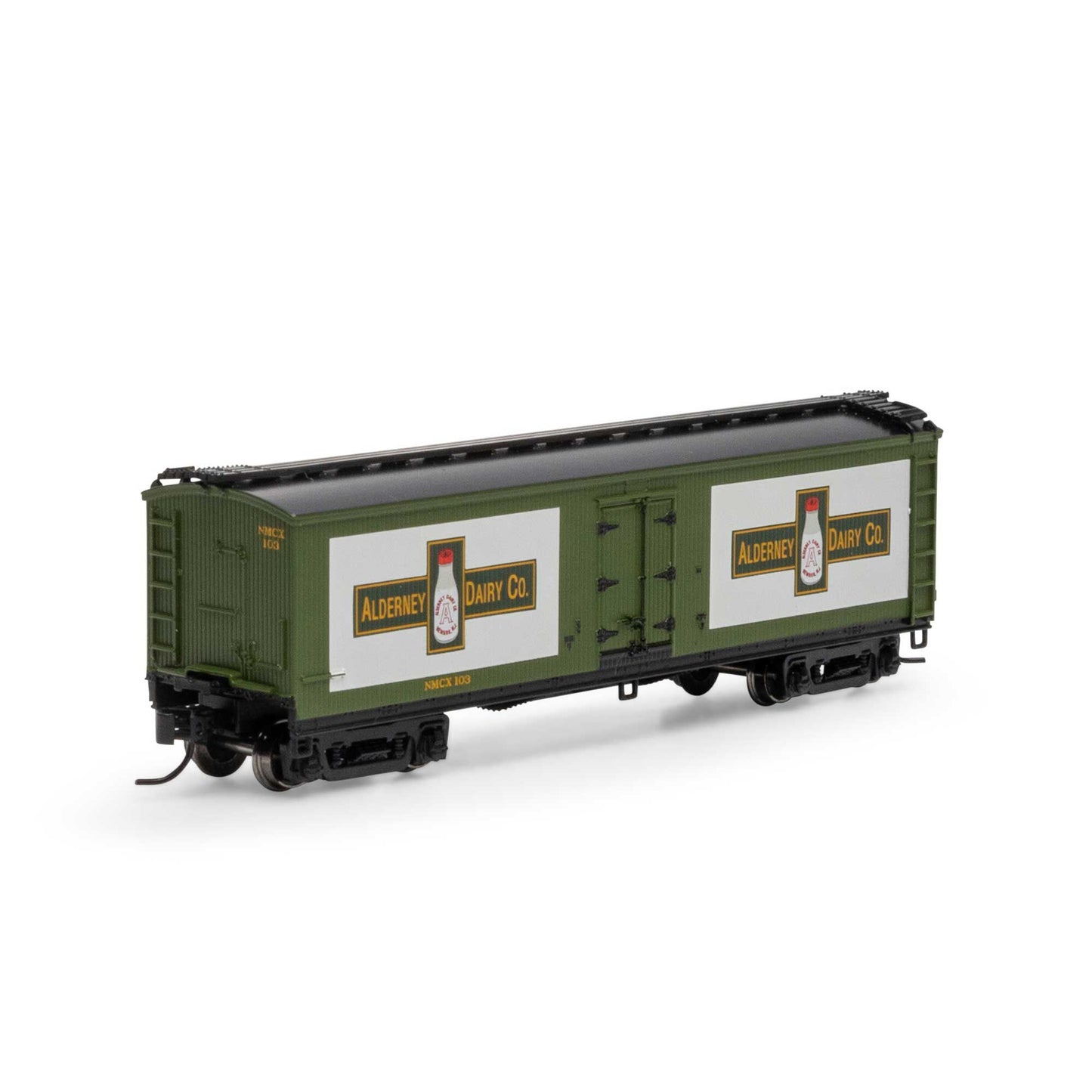 N 40' Pfaudler Milk Car Alderney Dairy #103 Plastic Model (ATH24033)
