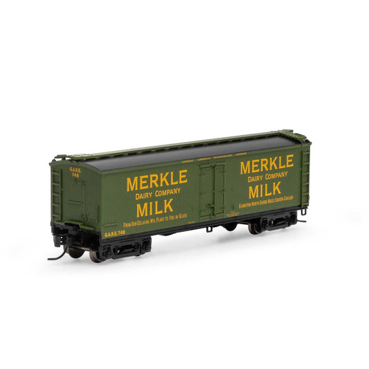 N 40' Pfaudler Milk Car Plastic Model (ATH24036)