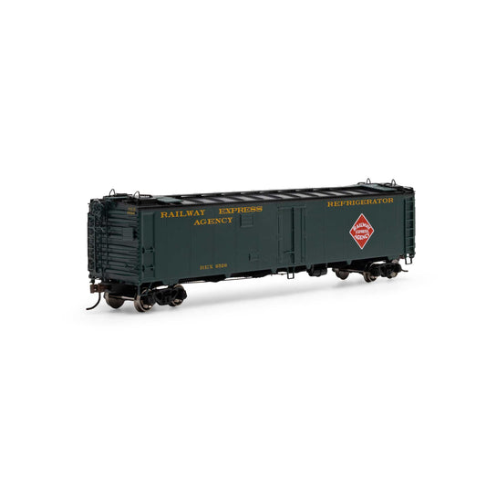 HO 50' Ice Bunker Reefer Model (ATH50029)