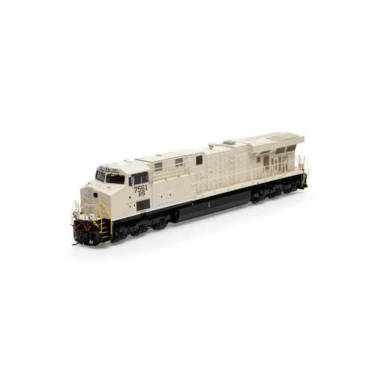 HO ES44DC Locomotive with DCC and Sound - Norfolk Southern #7561 (ATHG83196)