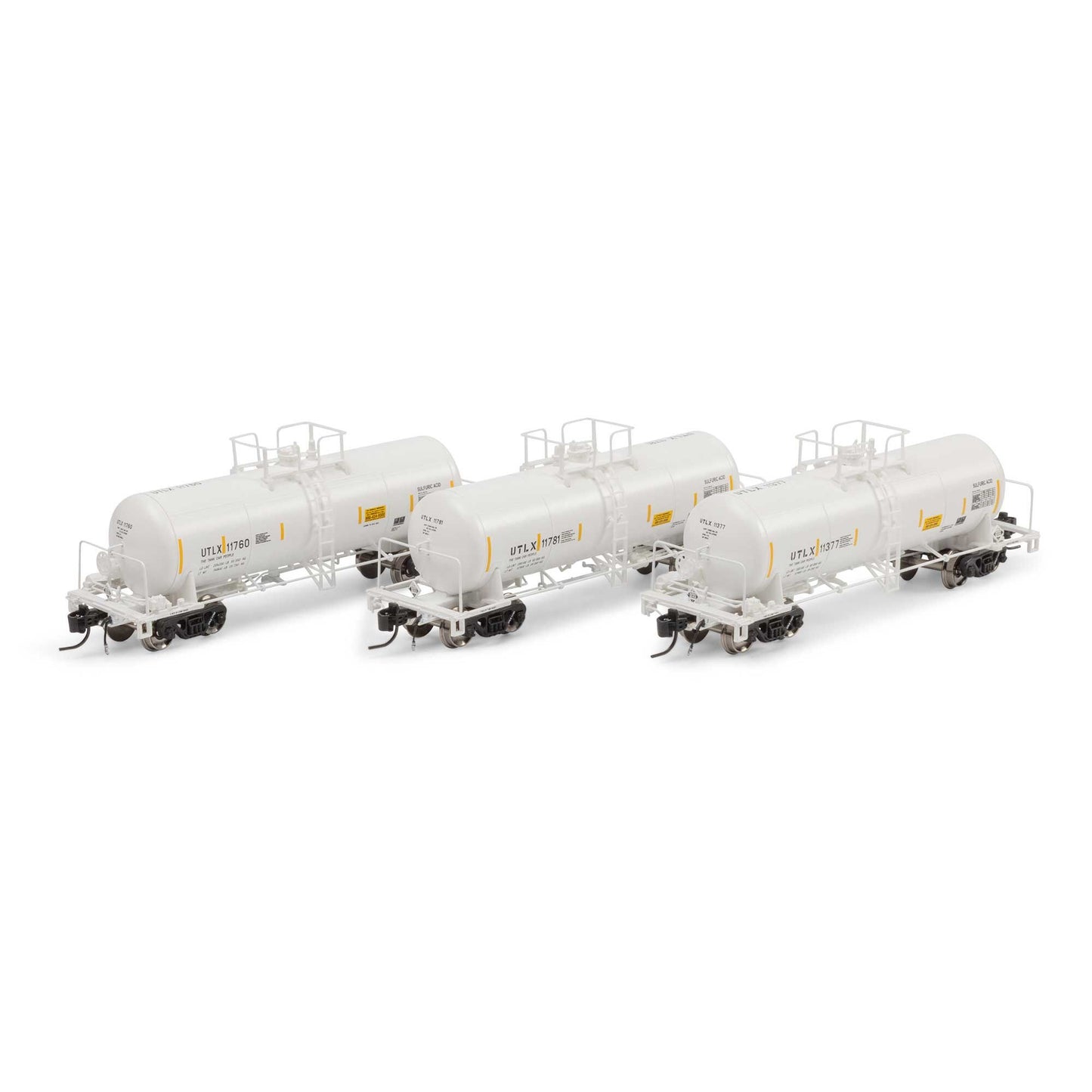 N 13,600-Gallon Acid Tank UTLX White Model (ATHGN15332)