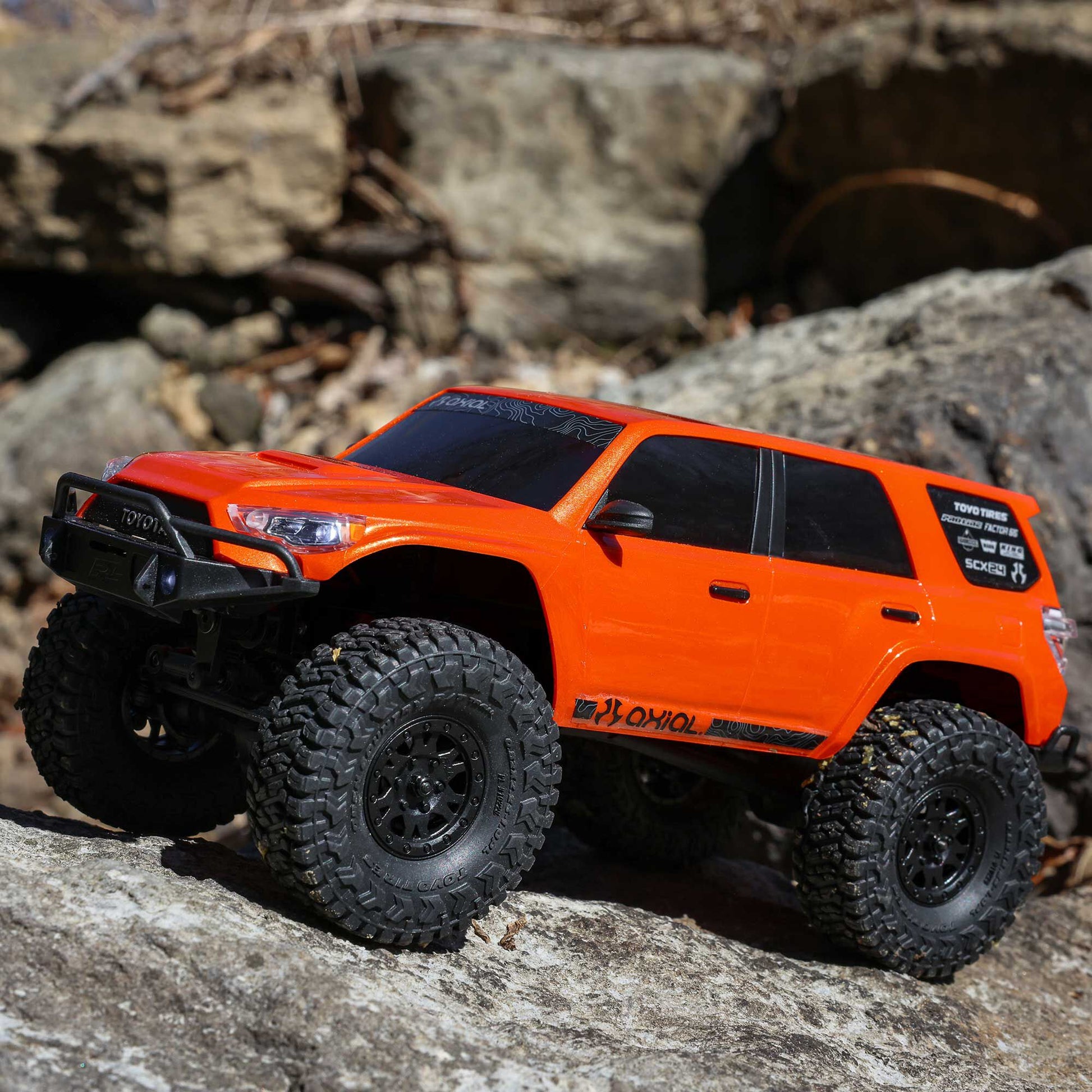 1/24 SCX24 Toyota 4Runner Ready to Run with Battery and Charger (Orange) (AXI-2035T1)_8
