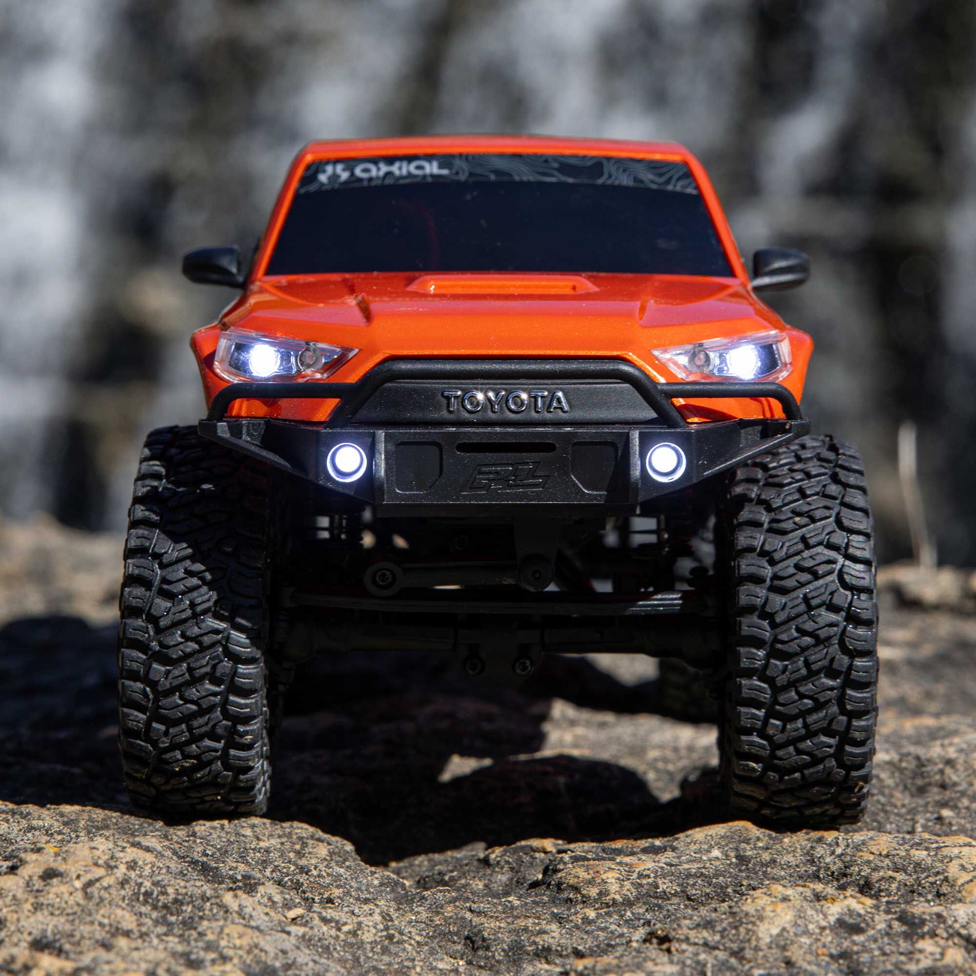 1/24 SCX24 Toyota 4Runner Ready to Run with Battery and Charger (Orange) (AXI-2035T1)_14