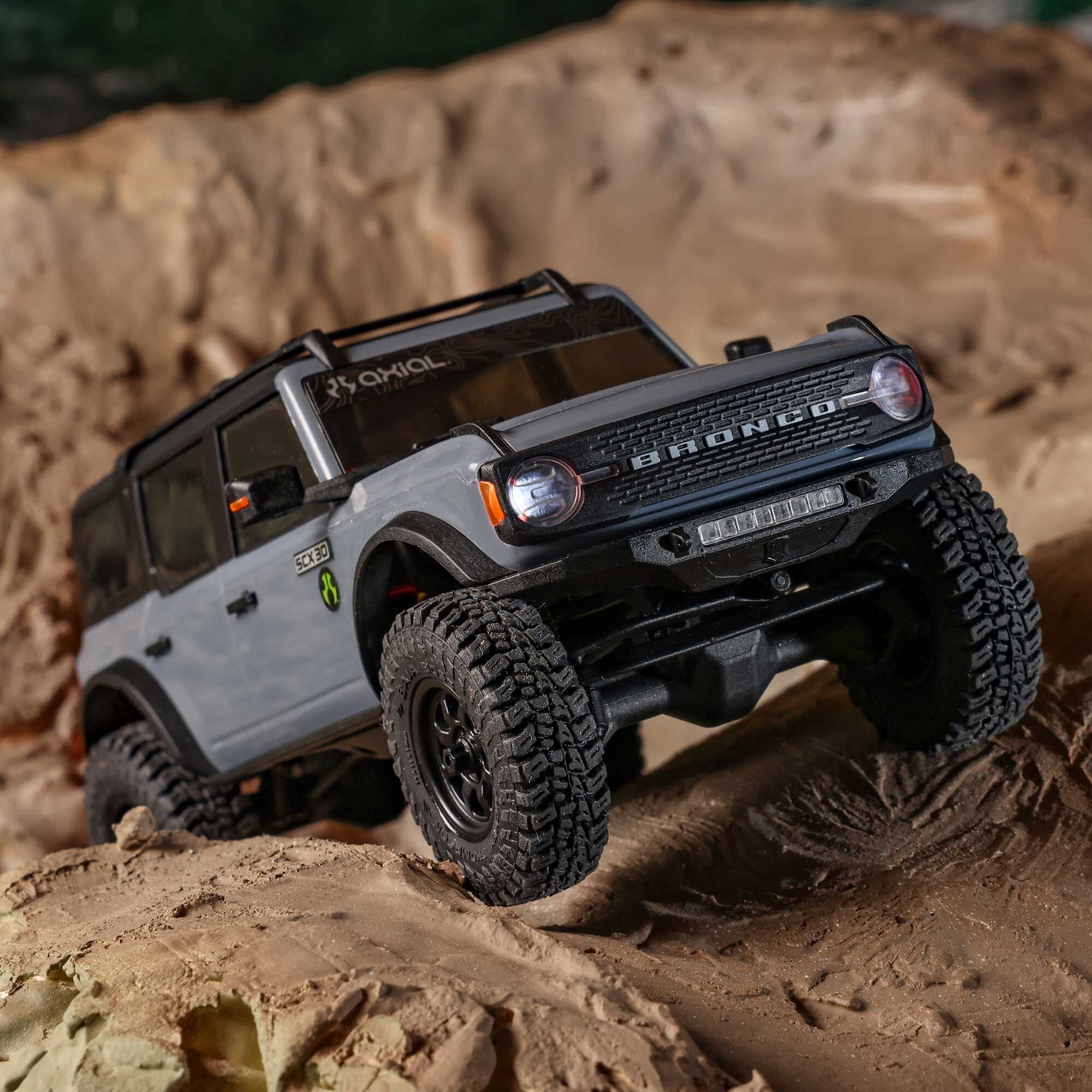 1/30 SCX30 Ford Bronco Ready to Run with Battery and Charger (Gray) (AXI-2048T2)_21
