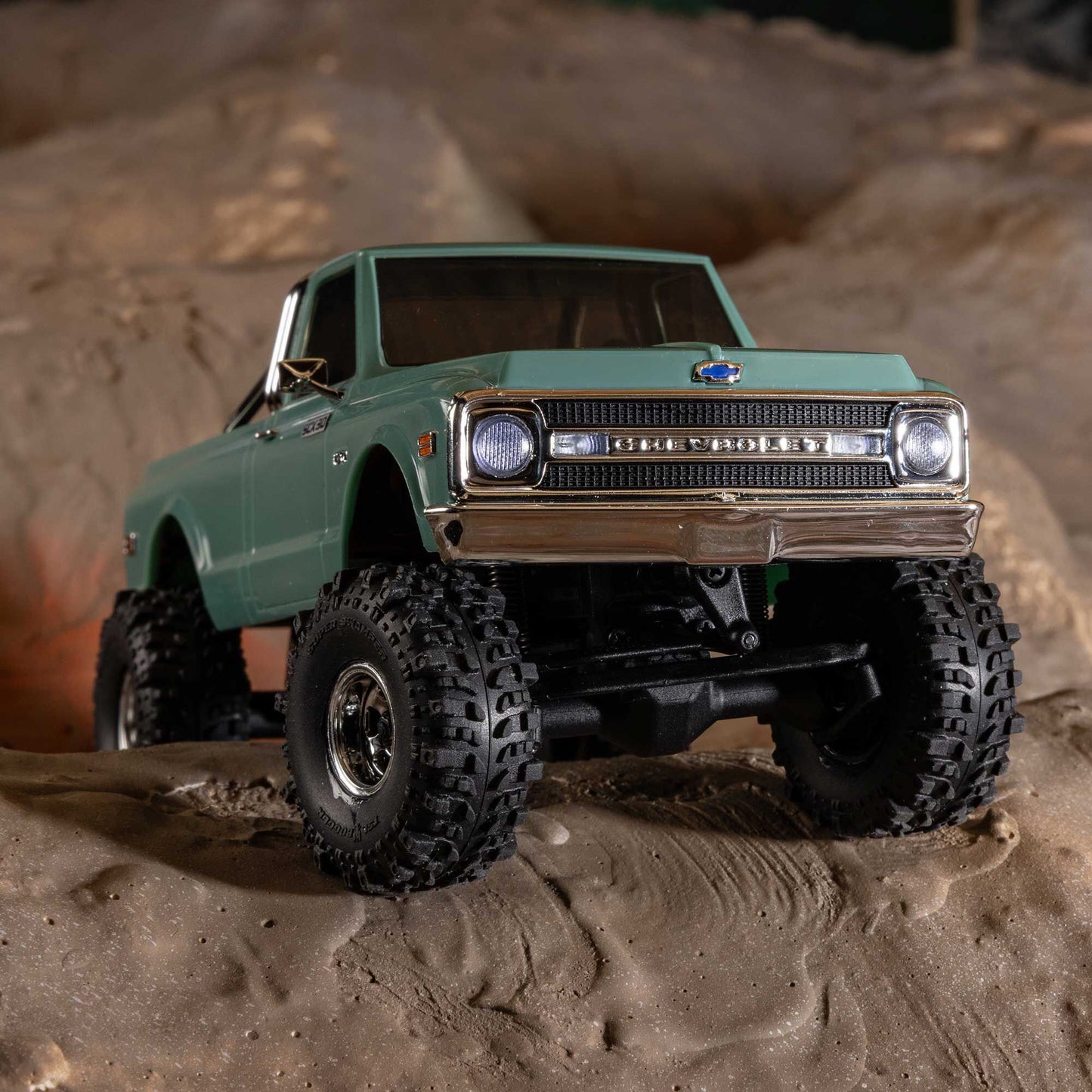 1/30 SCX30 Chevrolet K10 Ready to Run with Battery and Charger (Green) (AXI-2260T1)_13