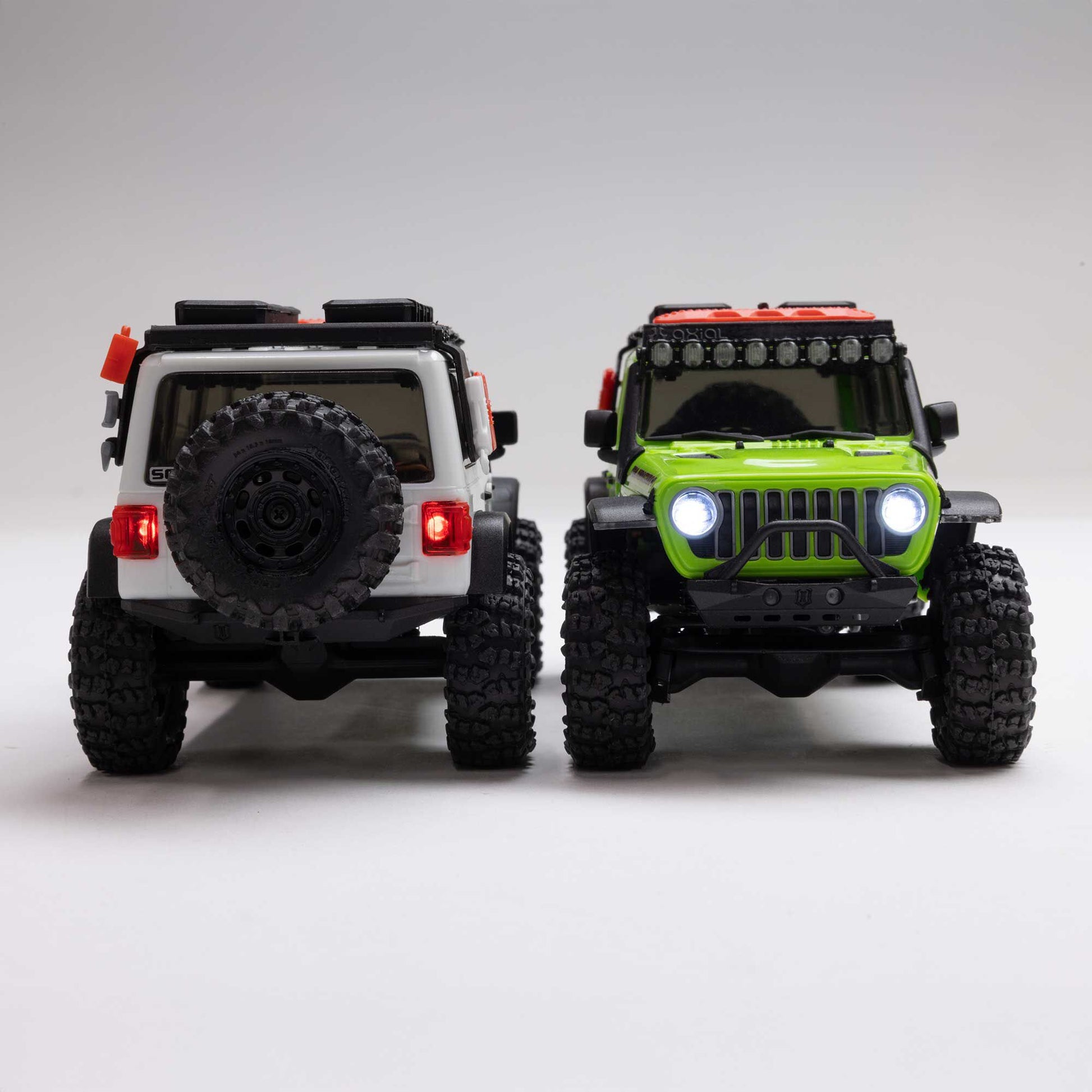1/30 SCX30 Jeep JLU Wrangler Ready to Run with Battery and Charger (White) (AXI-2261T2)_6