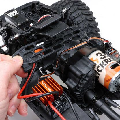 SCX10III Coyote: 1/10 4WD RTR+ with Battery and Charger_9