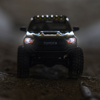 1/30 SCX30 Toyota Tacoma Ready to Run with Battery and Charger (Green) (AXI-3289T1)_19