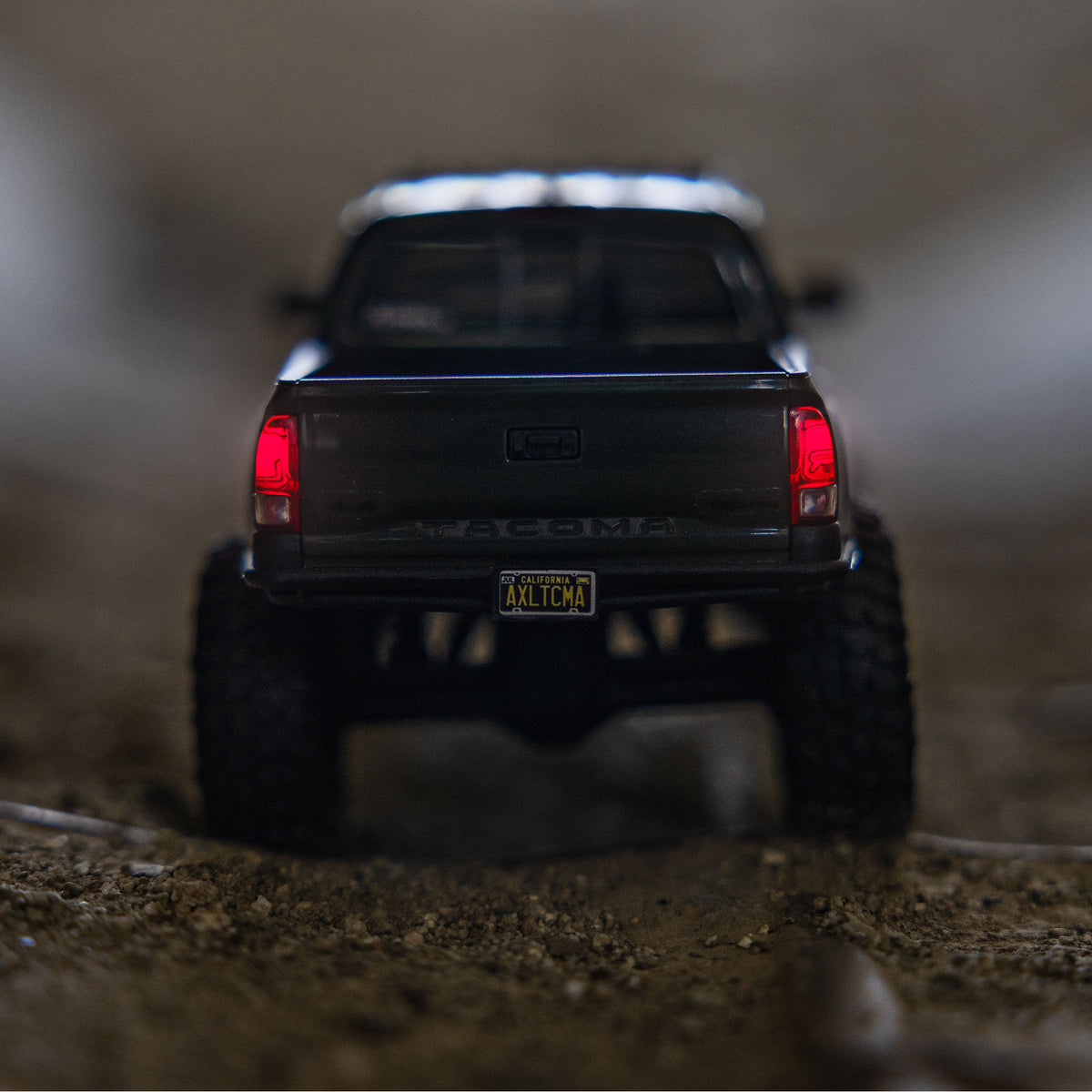 1/30 SCX30 Toyota Tacoma Ready to Run with Battery and Charger (Green) (AXI-3289T1)_32