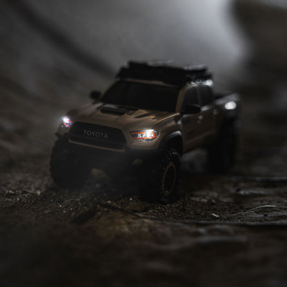 1/30 SCX30 Toyota Tacoma Ready to Run with Battery and Charger (Tan) (AXI-3289T2)_10