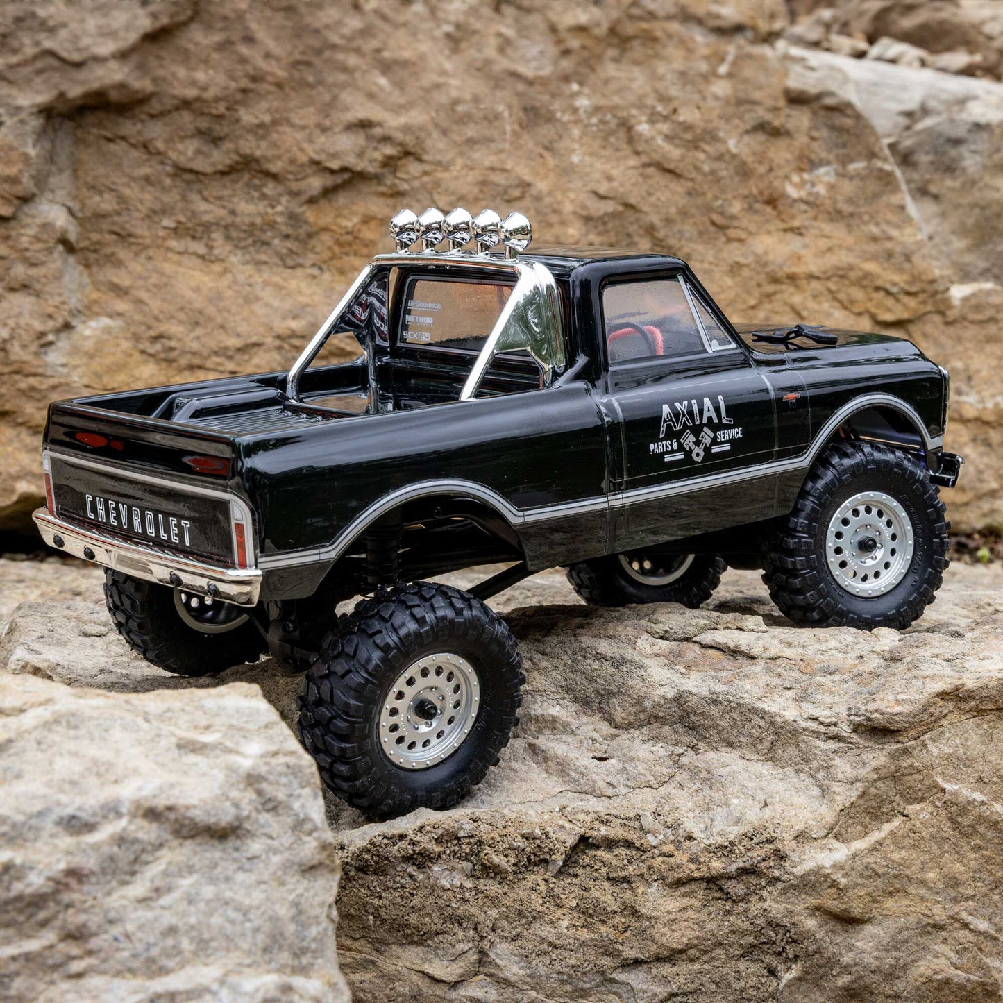 1/24 SCX24 1967 Chevrolet C10 Ready to Run (Black) (AXI00001V2T4)