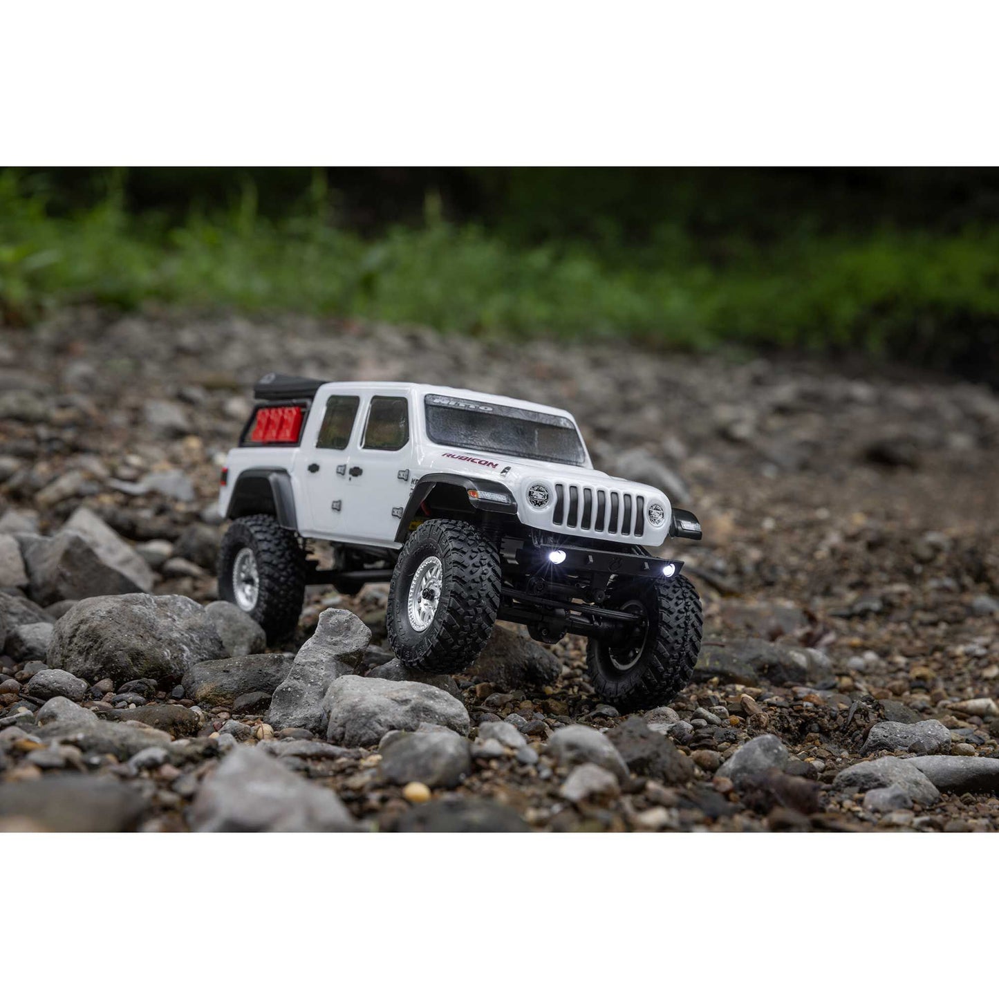 1/24 SCX24 Jeep Gladiator Ready to Run with Battery and Charger (White) (AXI00005V2T4)_11