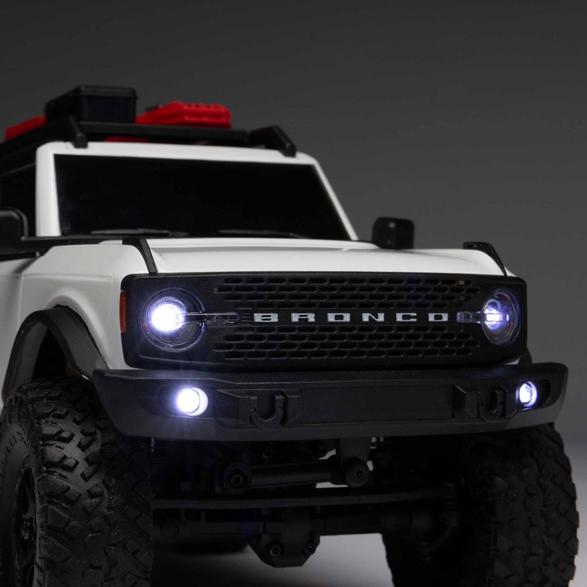 1/24 SCX24 Ford Bronco Ready to Run with Battery and Charger (White) (AXI00006V2T4)_11