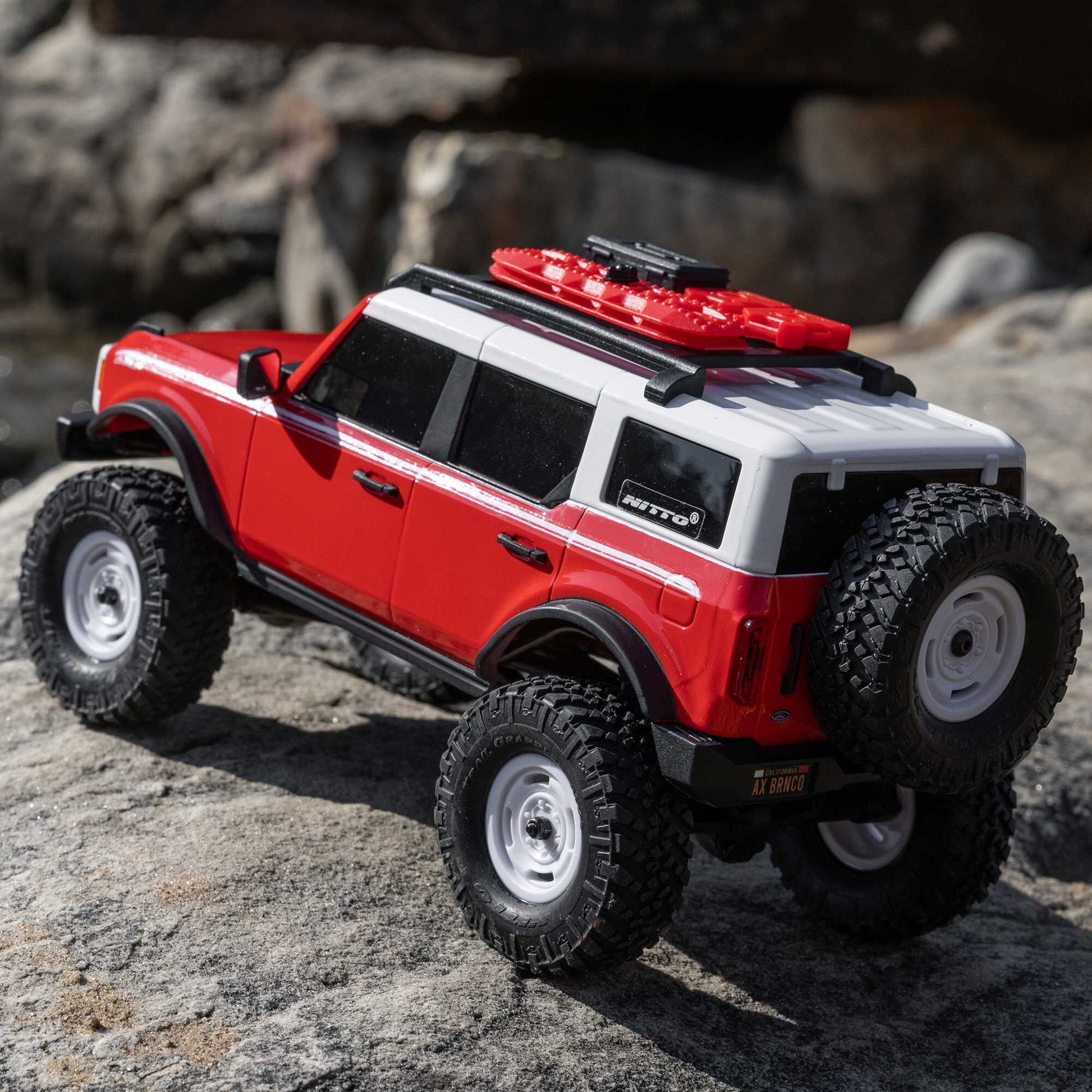 1/24 SCX24 Ford Bronco Heritage Edition Ready to Run with Battery and Charger (Red) (AXI00006V2T6)_11