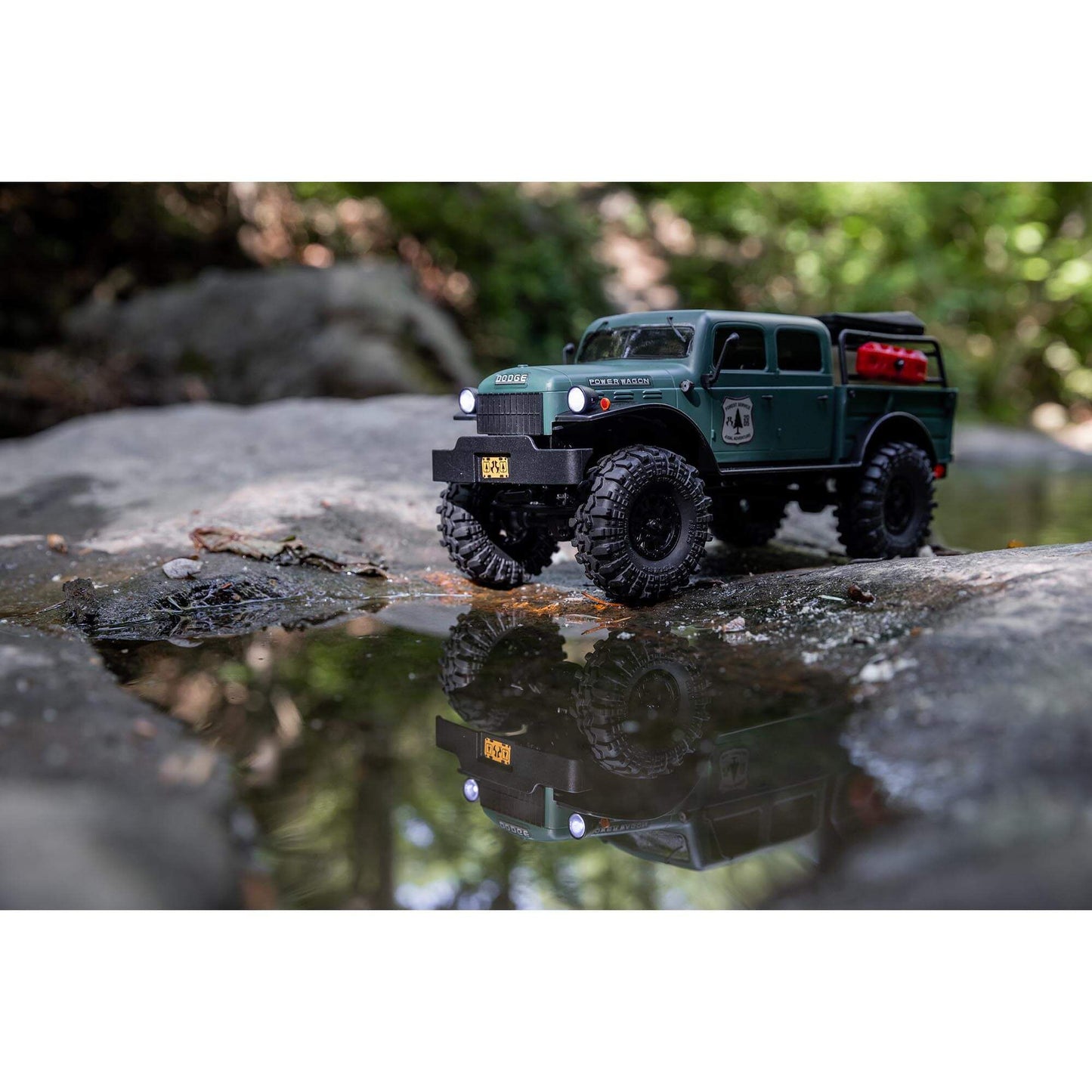 1/24 SCX24 1940's Dodge Power Wagon Ready to Run with Battery and Charger (Green) (AXI00007T2)_7