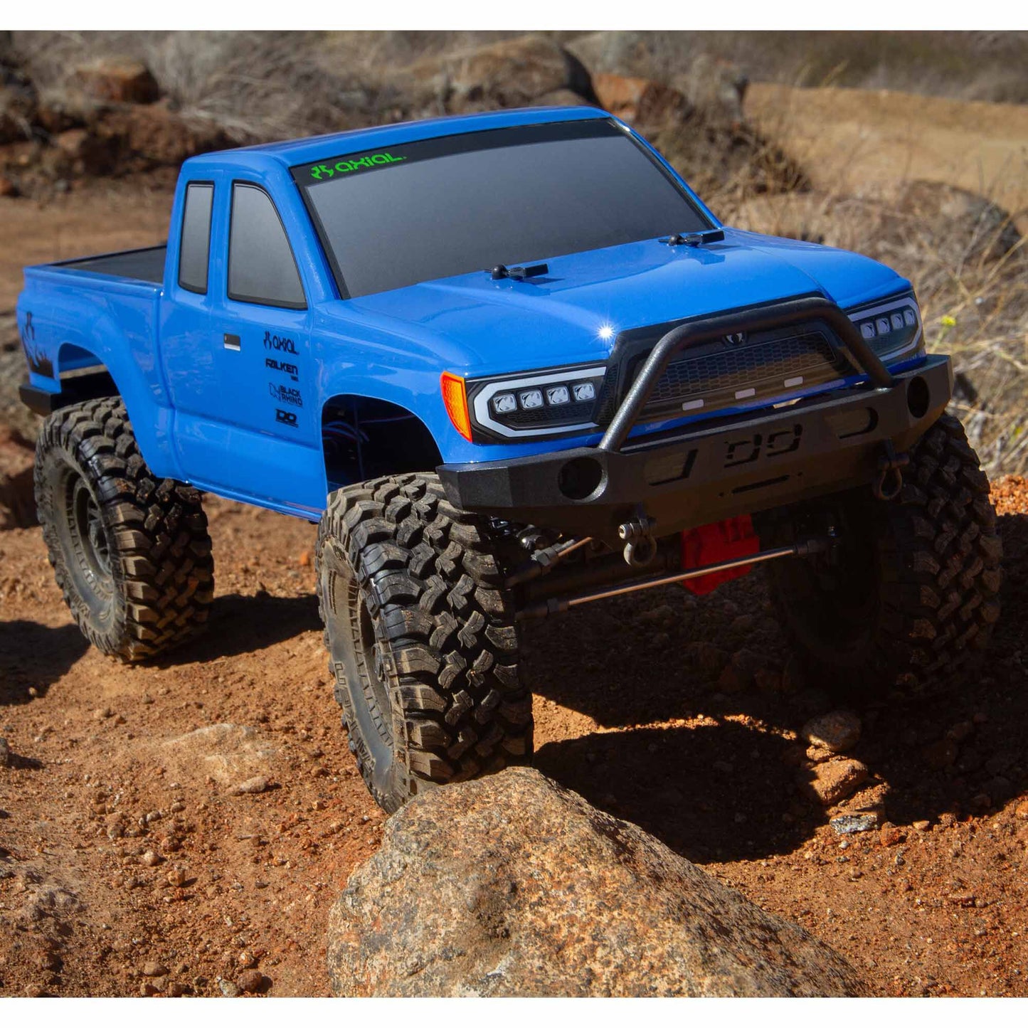 1/10 SCX10 III Base Camp Ready to Run (Blue) (AXI03027T1)