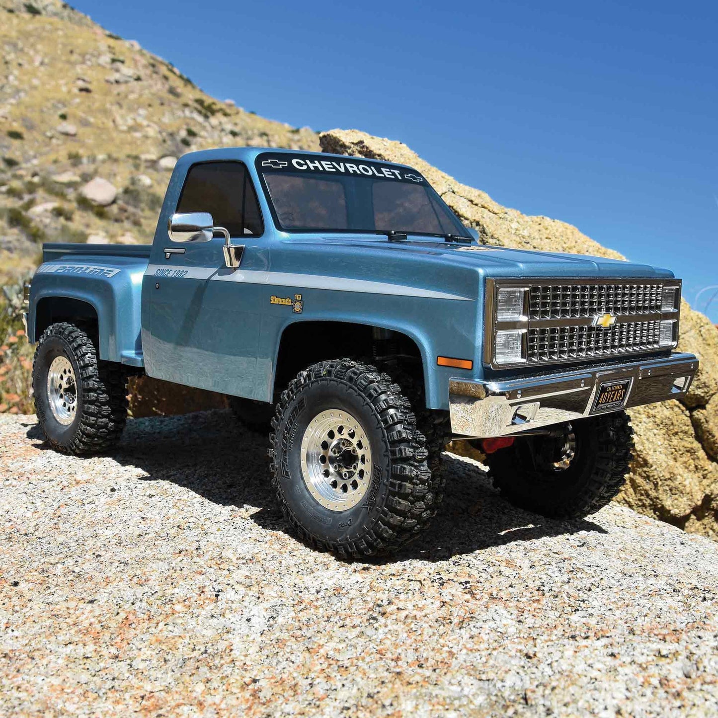 1/10 SCX10 III Base Camp 1982 Chevrolet K10 Ready to Run (Pro-Line 40th Anniversary Edition) (AXI03029)