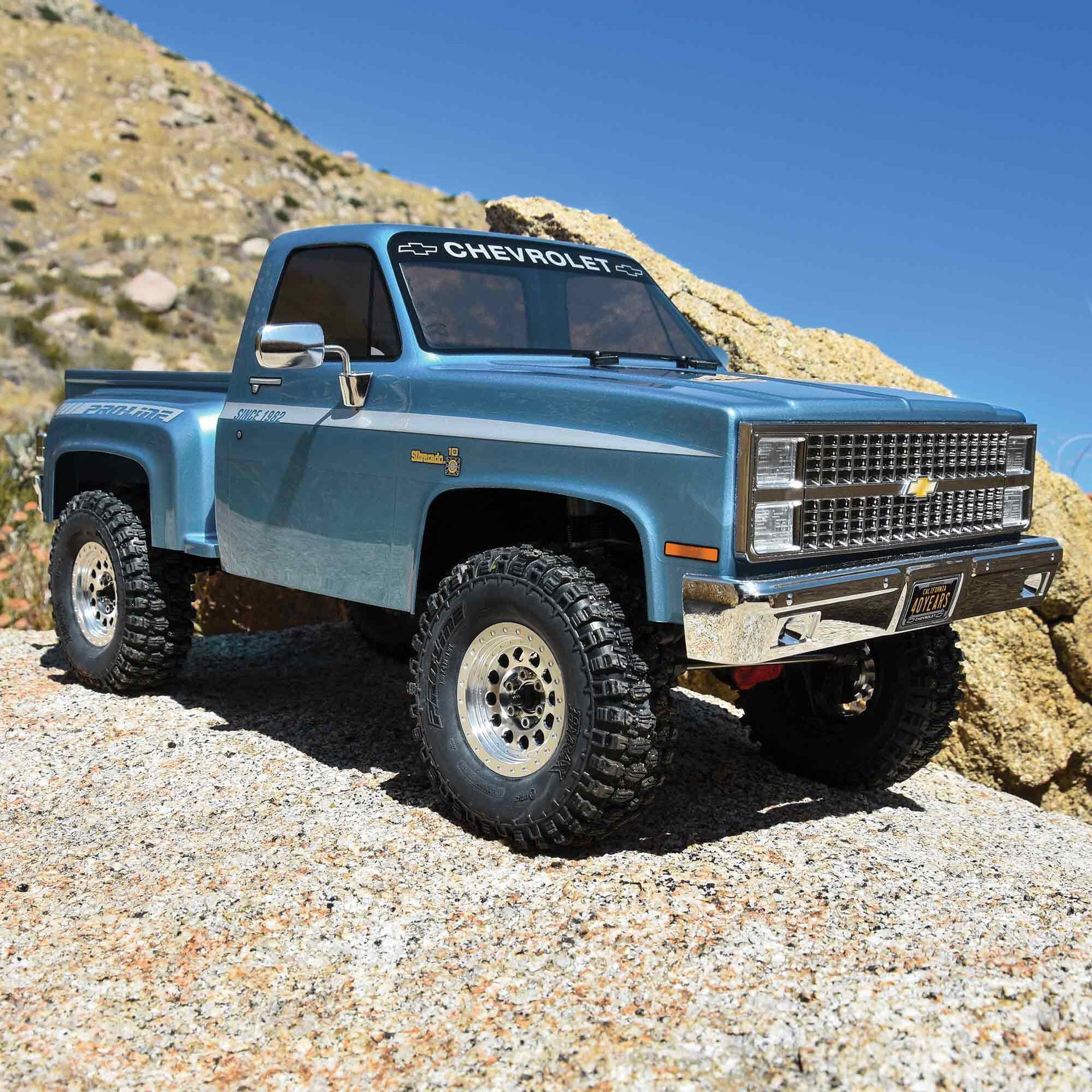 1/10 SCX10 III Base Camp 1982 Chevrolet K10 Ready to Run (Pro-Line 40th Anniversary Edition) (AXI03029)