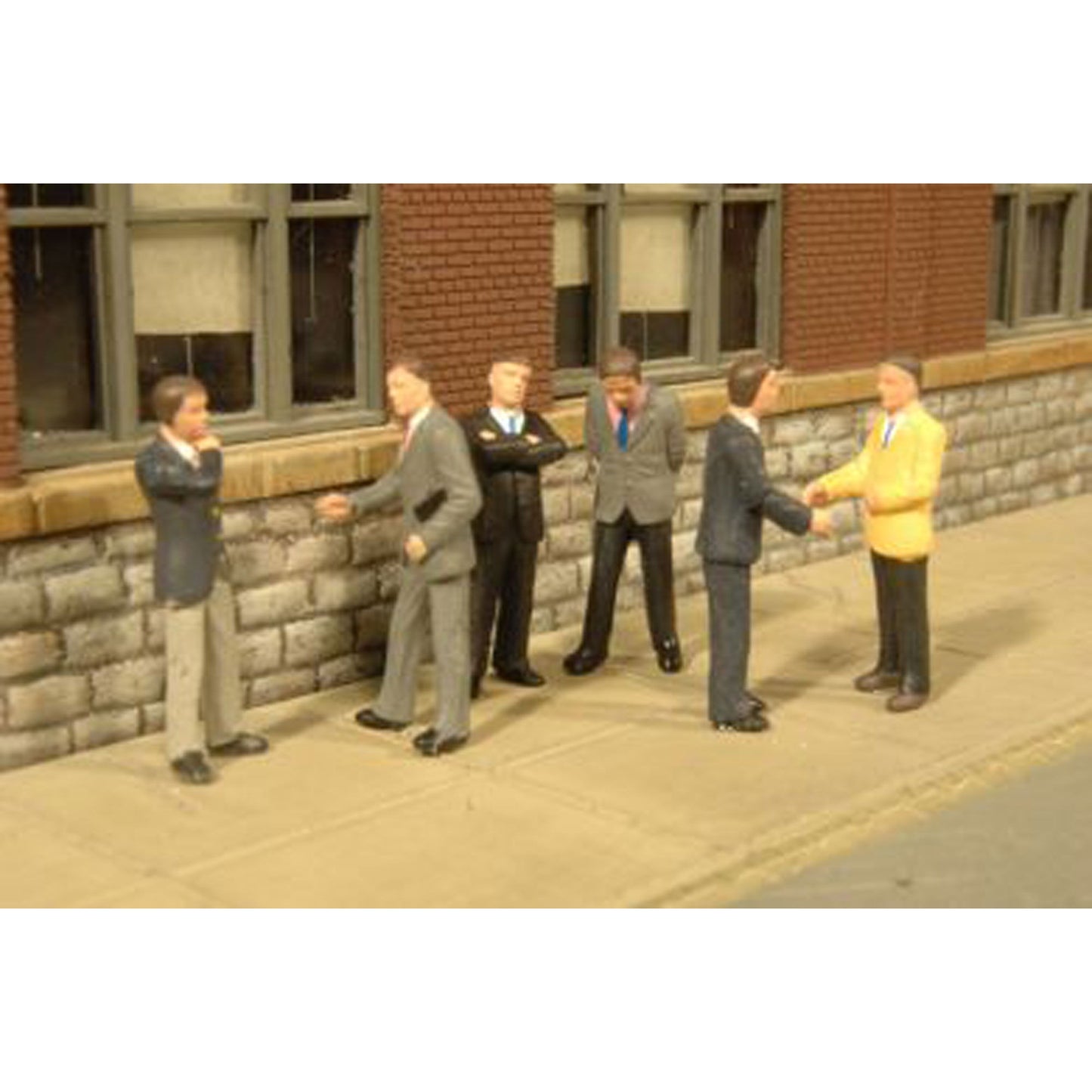 Miniature Businessmen Figures for Model Layouts (BAC33162)