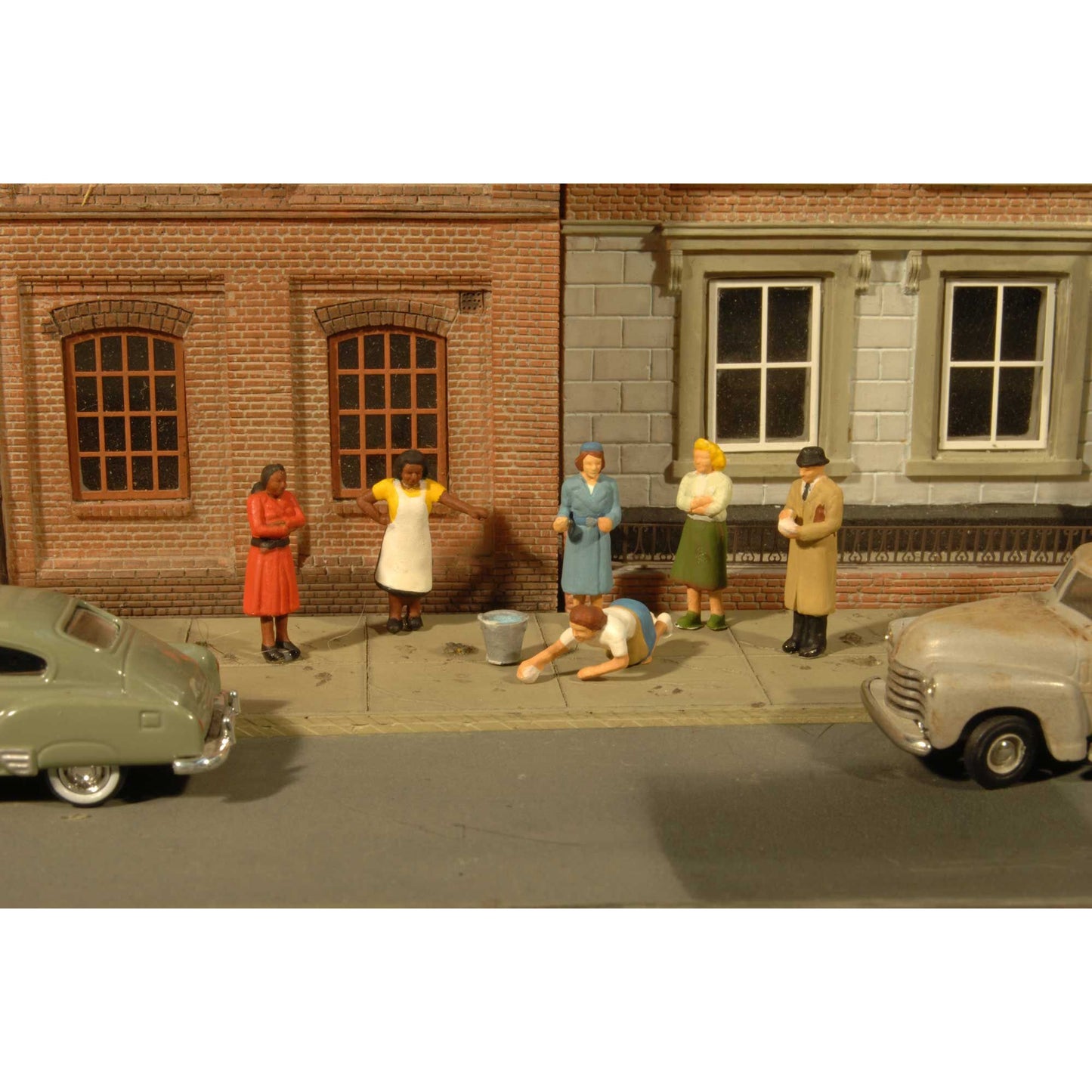 O Sidewalk People Set (7 Figures) (BAC33167)