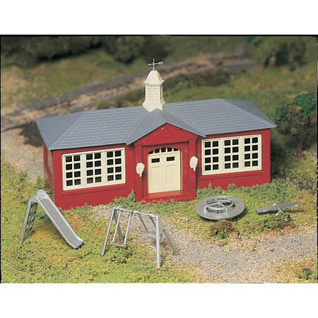 O Snap KIT School House Plastic Model Kit (BAC45611)
