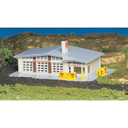 N Built Up Gas Station (BAC45904)